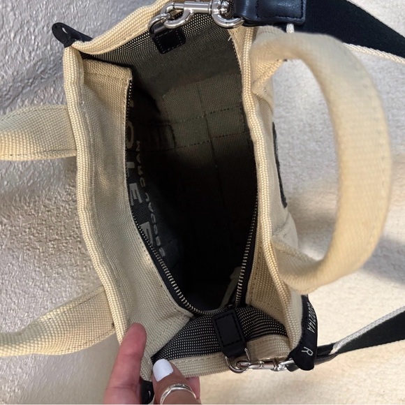 Marc Jacobs Jacquard The Tote Bag in warm sand - Picture 5 of 5